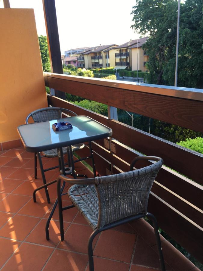 Antonellagardalake Desenzano del Garda Exterior foto